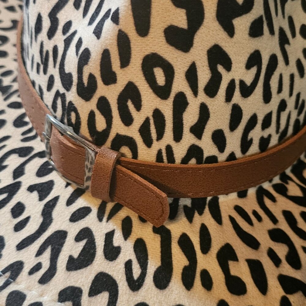 Cheetah hat - Picture 3 of 4